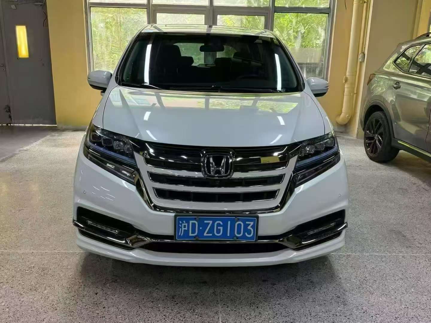 Honda Elysion Supreme Edition 2