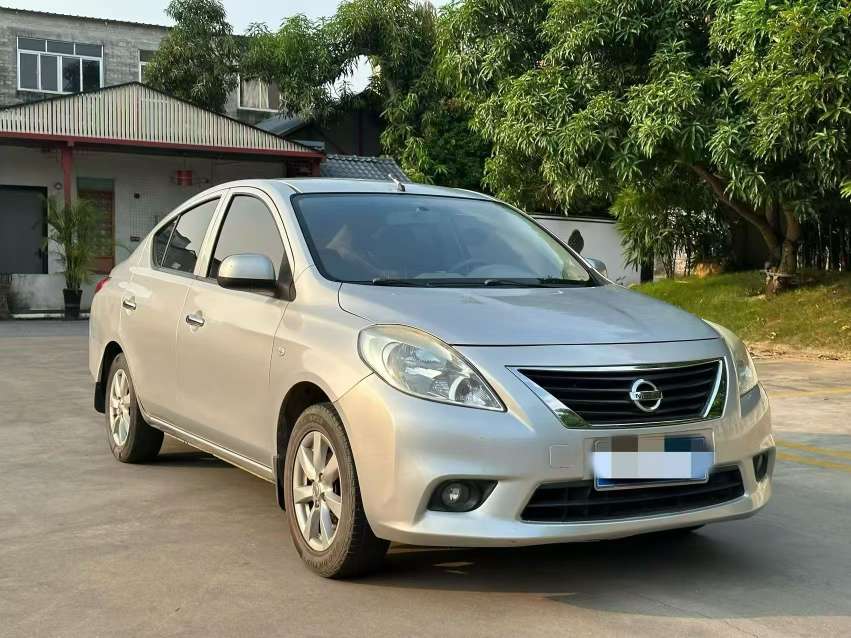 Nissan Sunny 2014 1.5 CVT Comfort 3