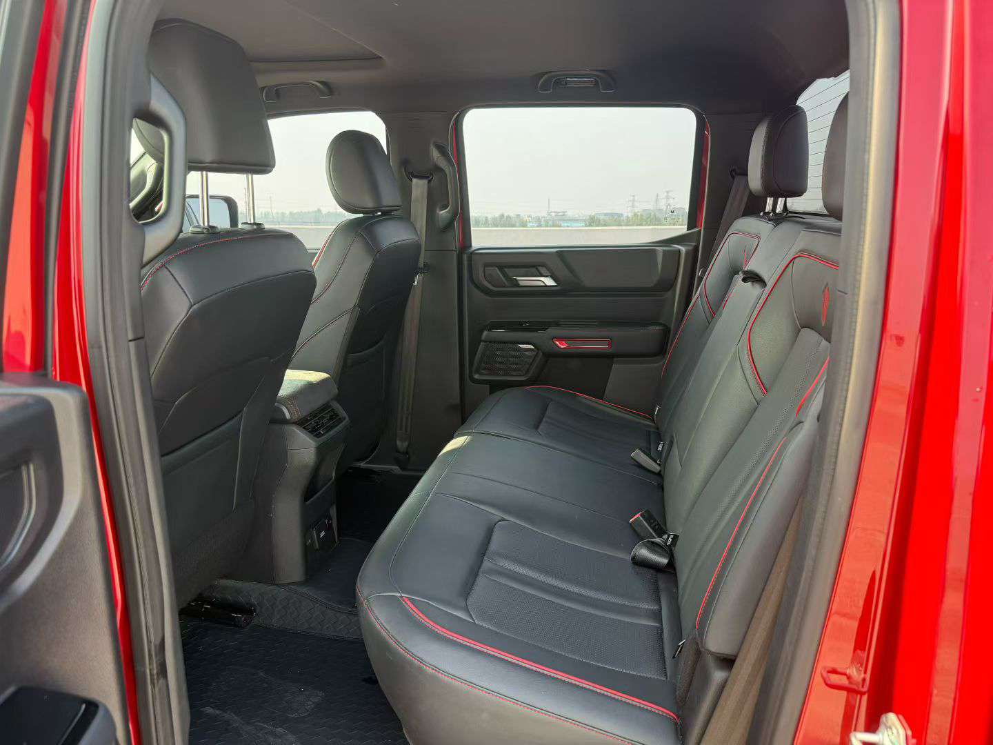 JMC Dadao 2.3T Tanter Automatic Diesel 4WD Unbounded Edition 6