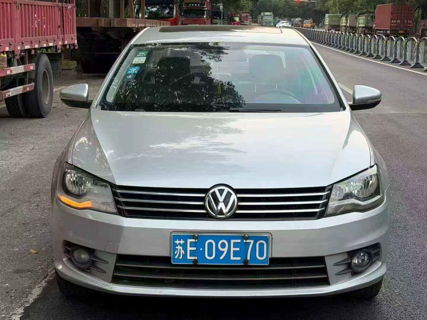 Volkswagen Bora 1.6L Automatic Sunroof