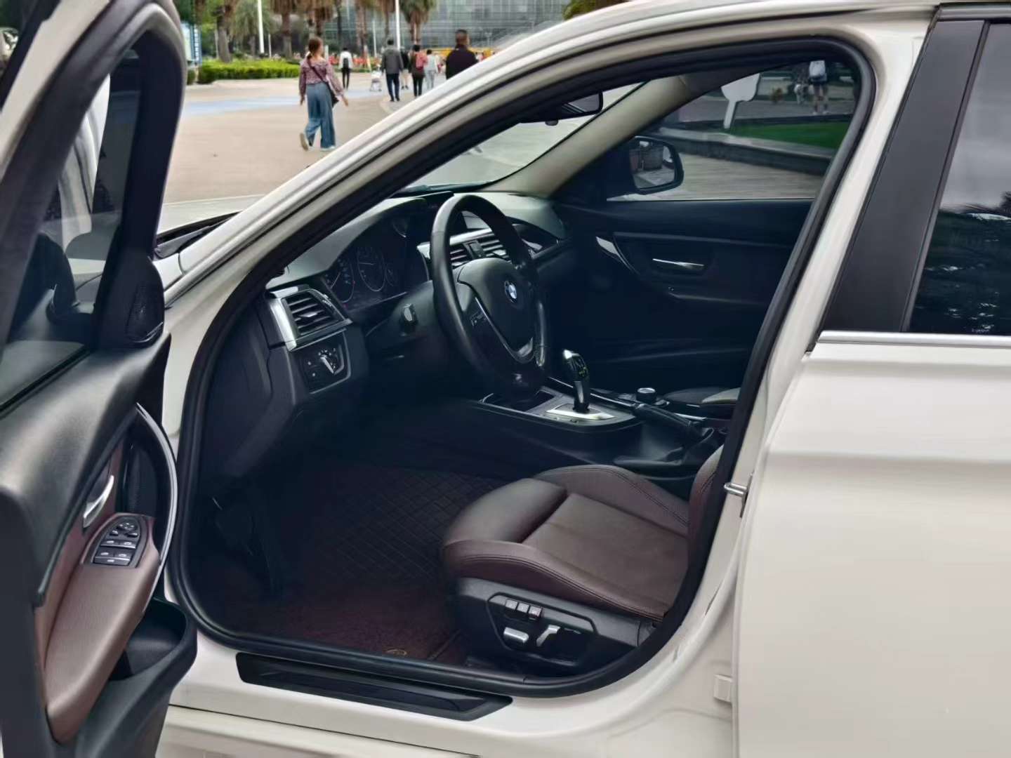 BMW 3 Series 2018 320Li Long Wheelbase Fashion Edition 4