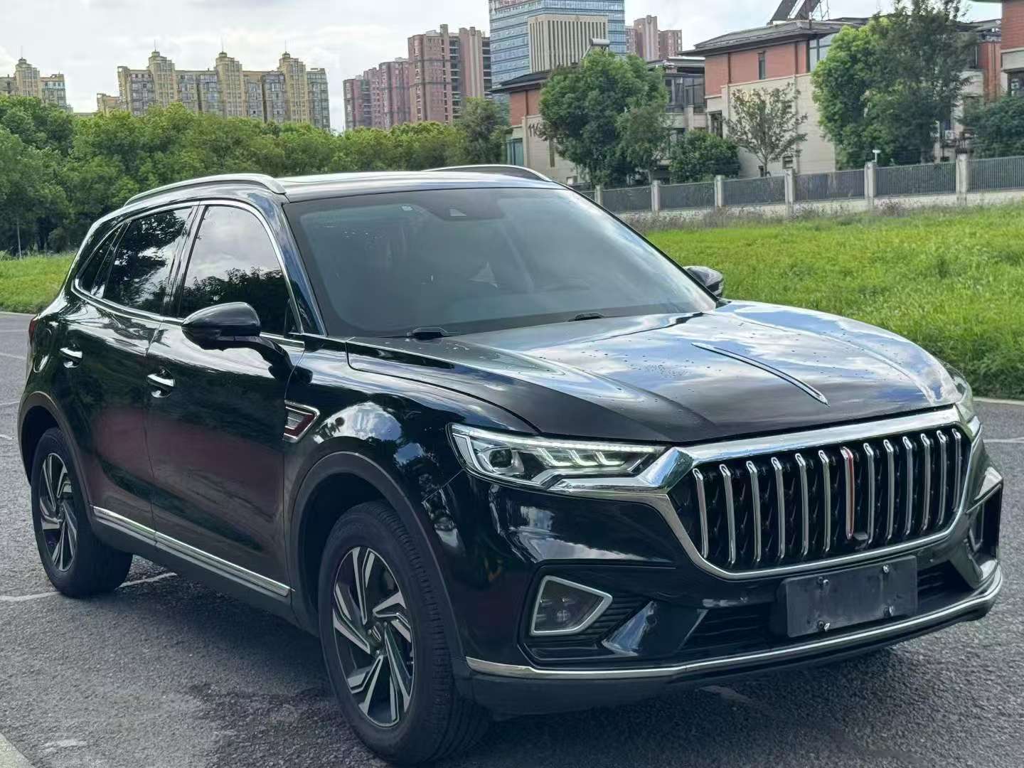 Hongqi HS5 2.0T Top Trim 3
