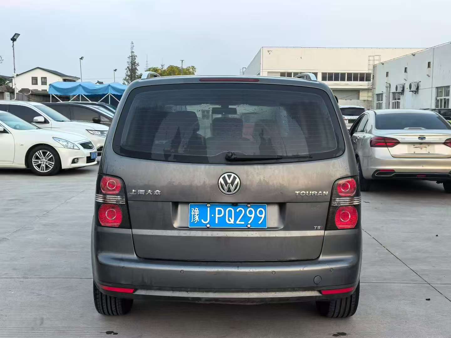 Volkswagen Touran 2014 1.4T Automatic Sunroof 5