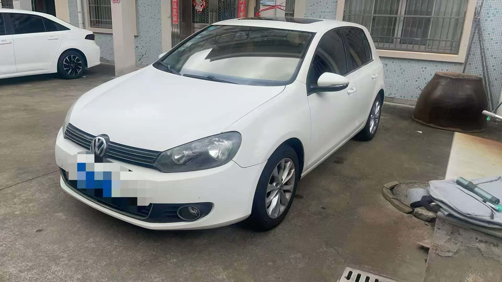 Volkswagen Golf 1.6L Automatic