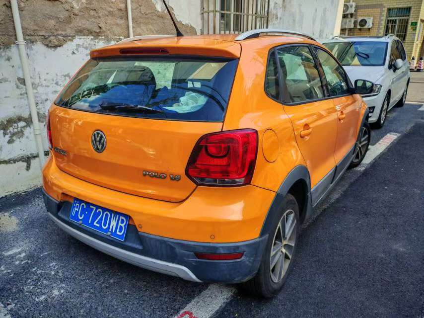 Volkswagen Cross Polo 2013 Cross Polo 9