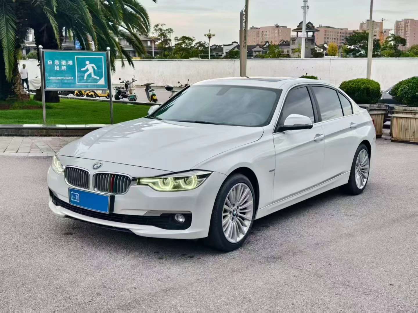 BMW 3 Series 2018 320Li Long Wheelbase Fashion Edition
