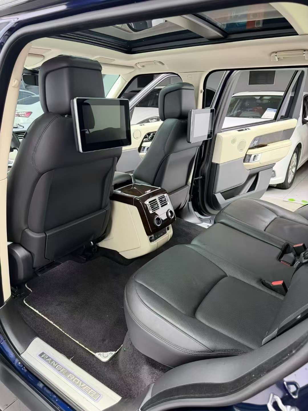 Land Rover Range Rover 9
