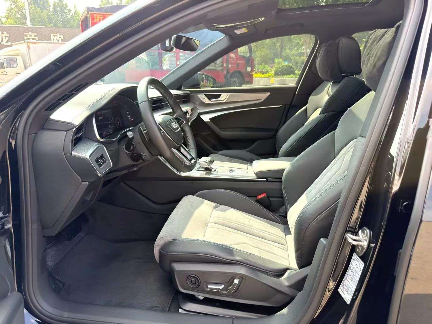Audi A6L 40 Luxury Elegant 3