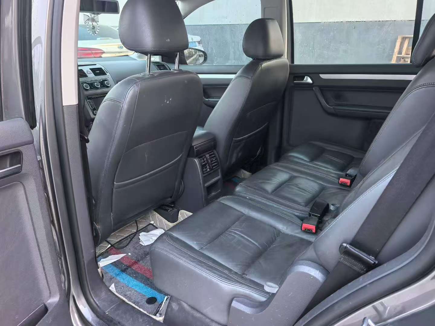 Volkswagen Touran 2014 1.4T Automatic Sunroof 8