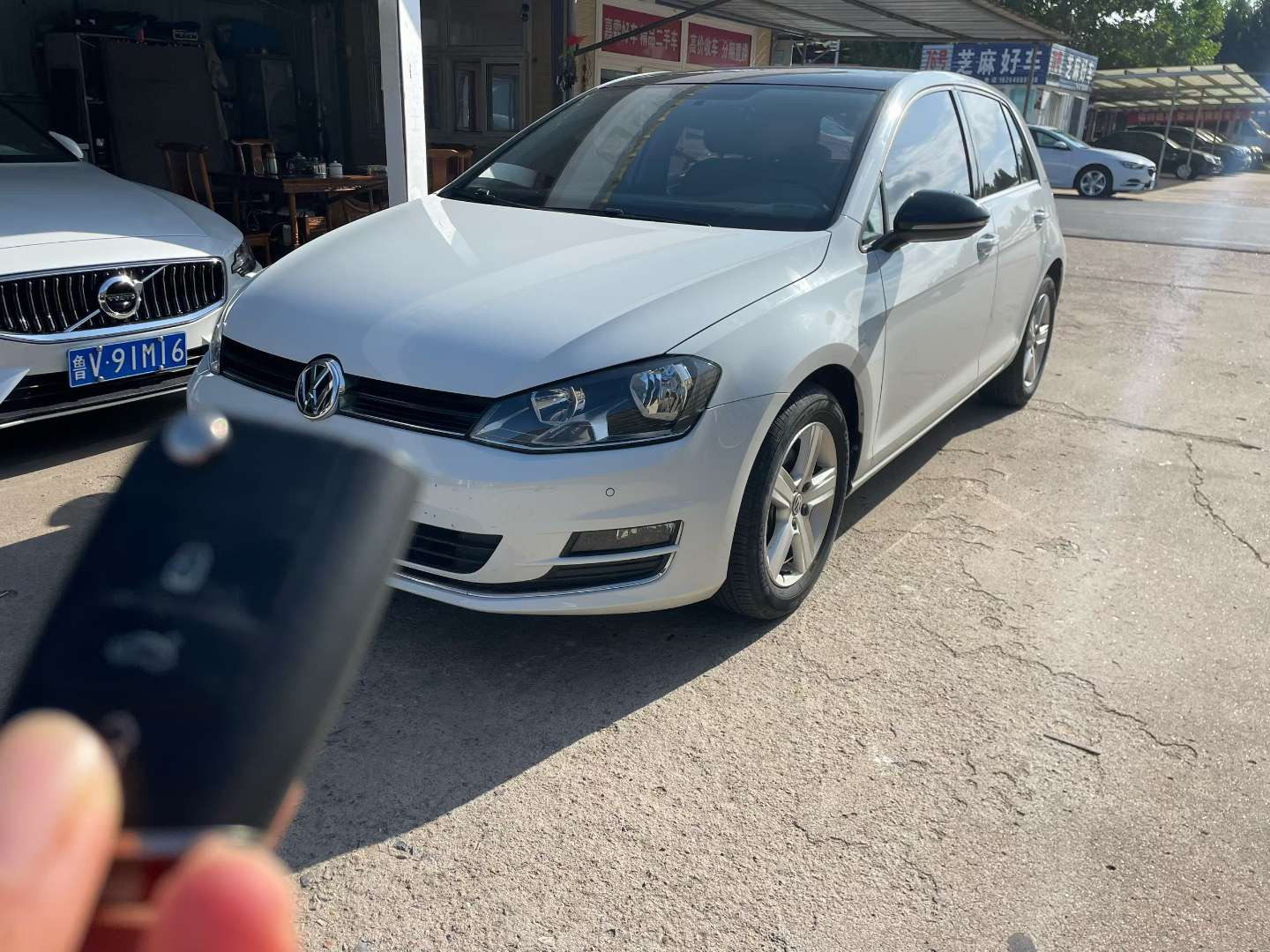 Volkswagen Golf 1.6L Automatic Commemorative Edition