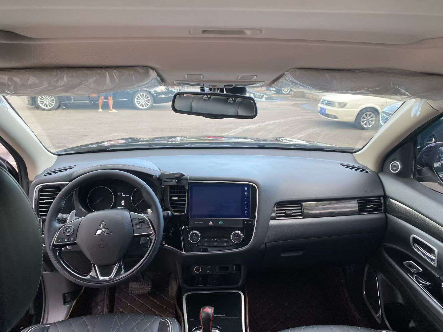 Mitsubishi Outlander 2.4L AWD Automatic 9