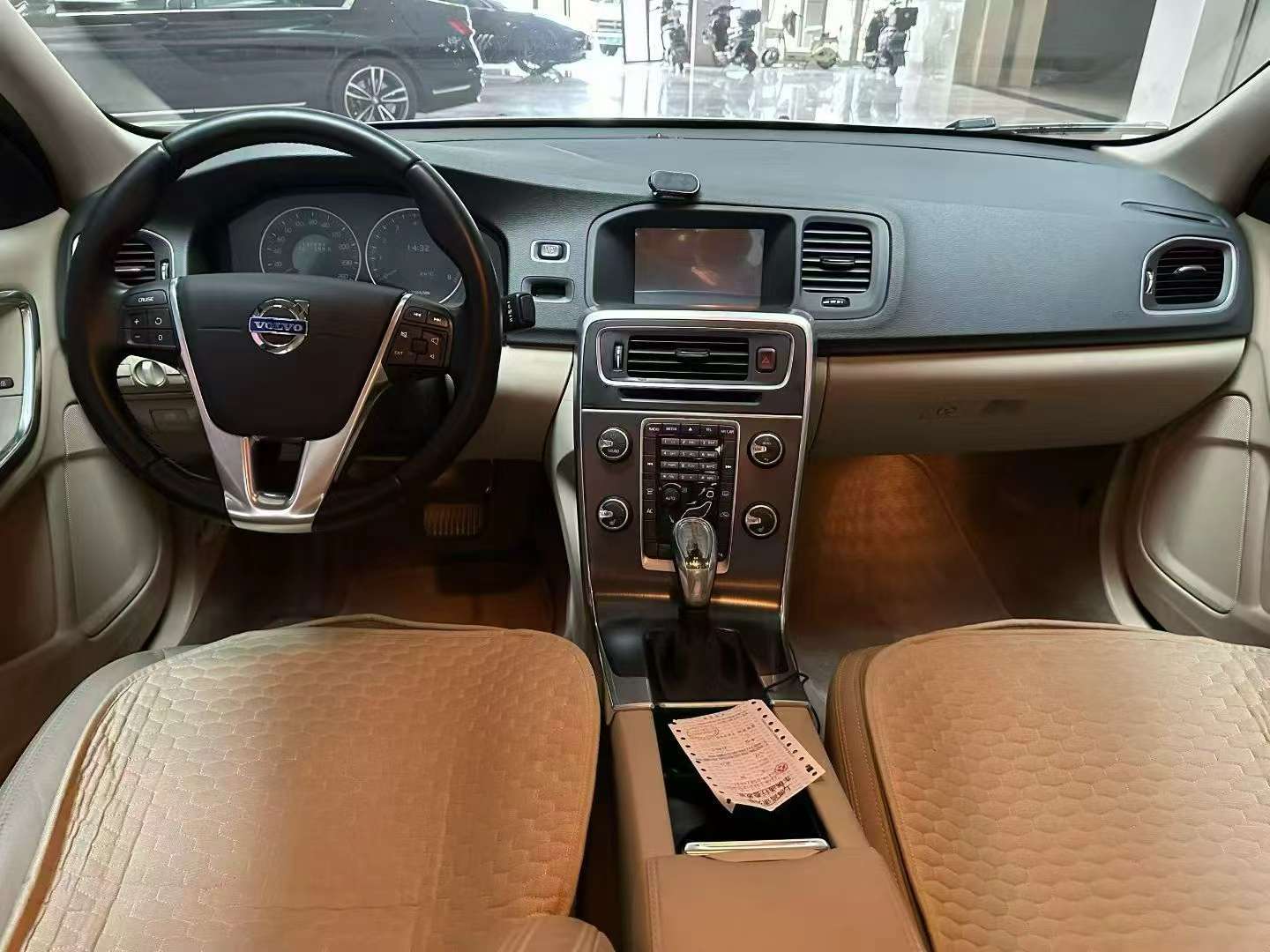 Volvo S60 2014 T5 2.0T A/MT Zenith Edition 6