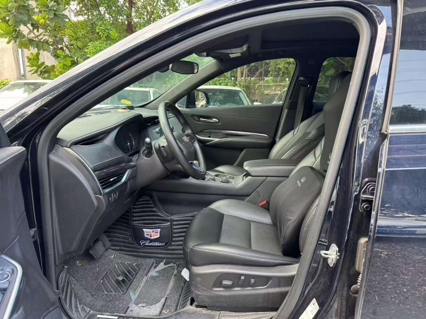 Cadillac XT4 2.0T 28T Technology 8
