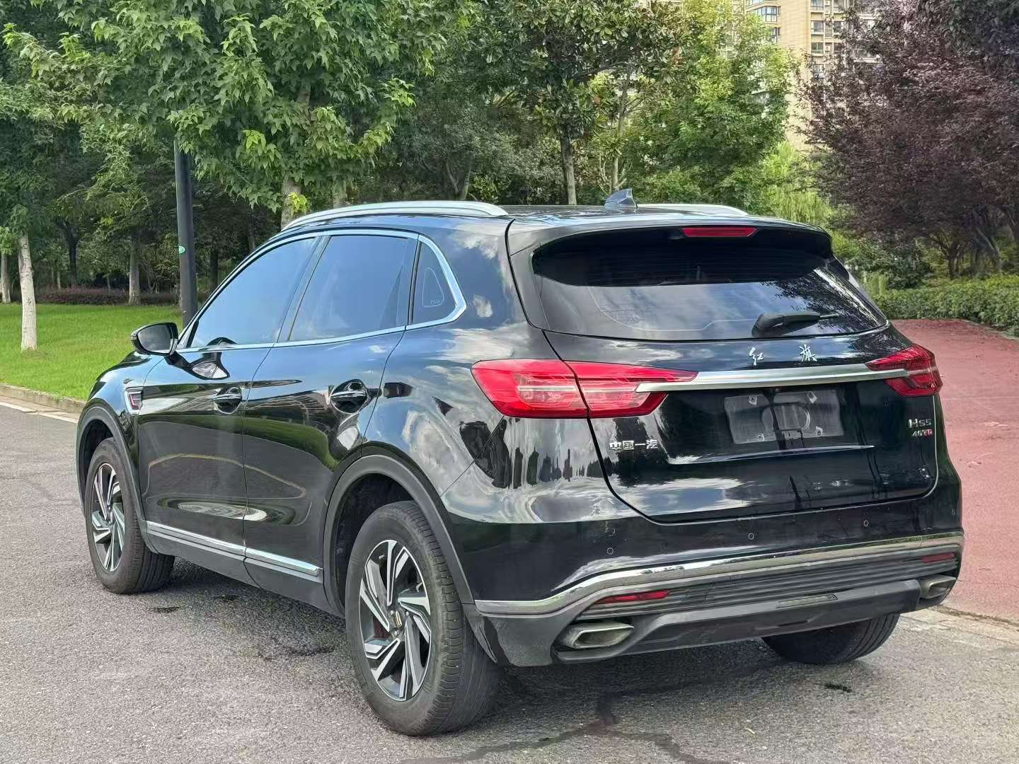 Hongqi HS5 2.0T Top Trim 8