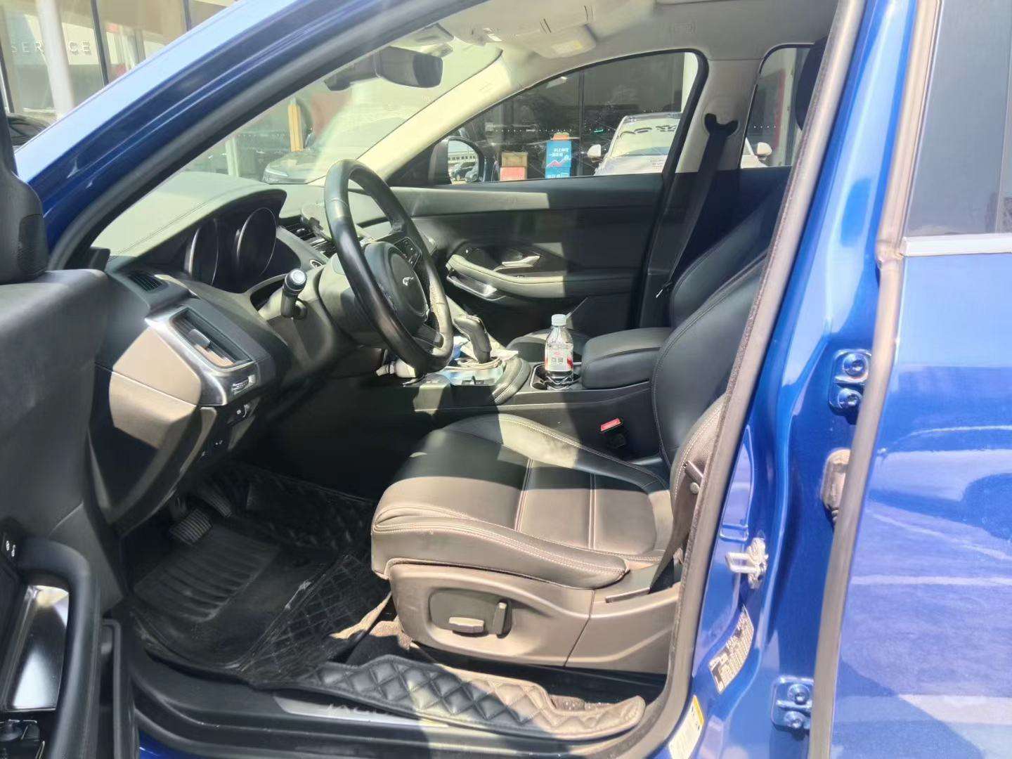 Jaguar E-PACE P250S 3