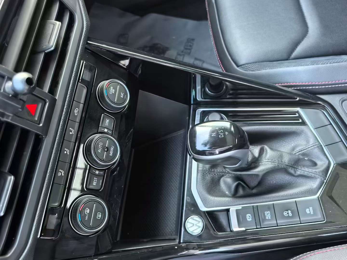 Volkswagen Tayron 2019 2.0T FWD Luxury Edition 4