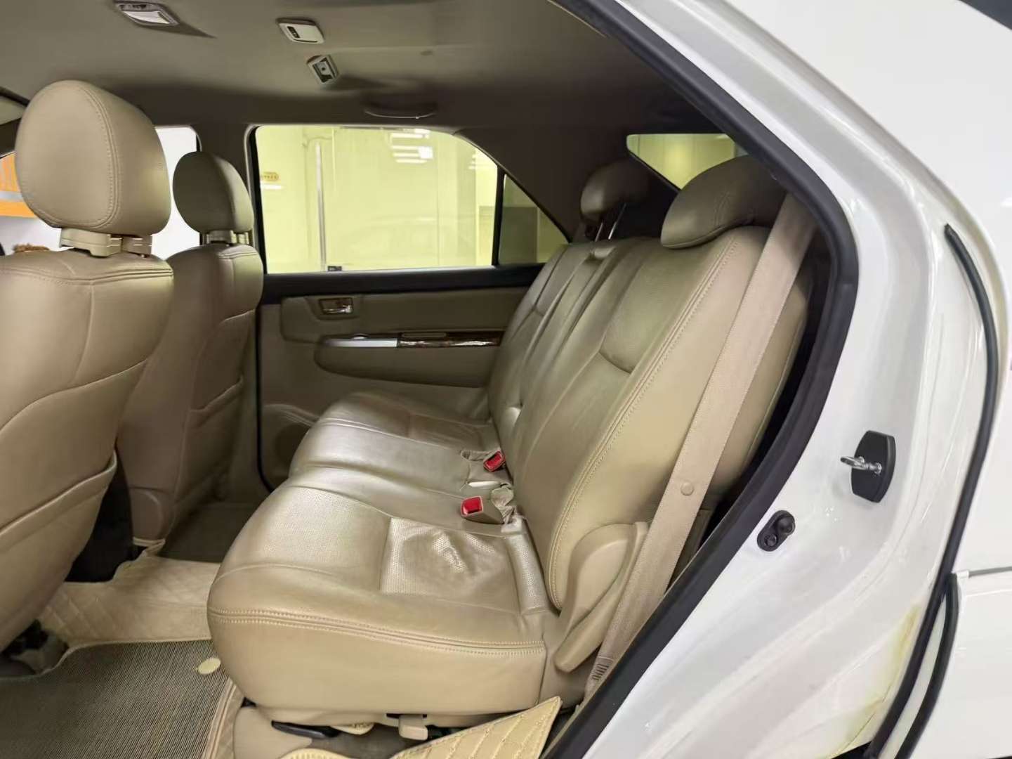Toyota Fortuner 2014 2.7L 4AT 2700 Middle East Spec 8