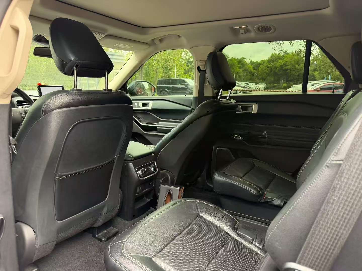 Ford Explorer 2.3T Automatic Sunroof 7