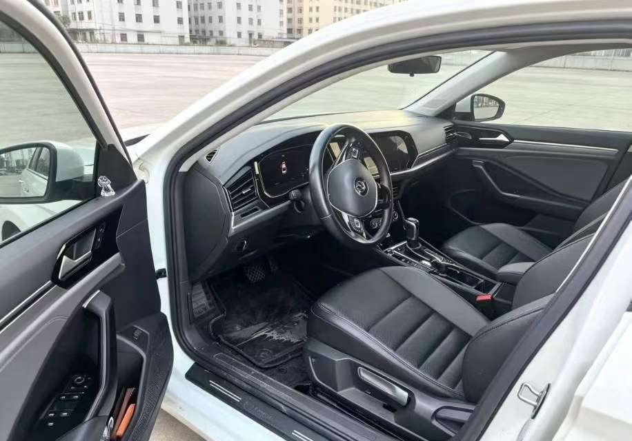 Volkswagen Sagitar 1.4T 280TSL Highline 4