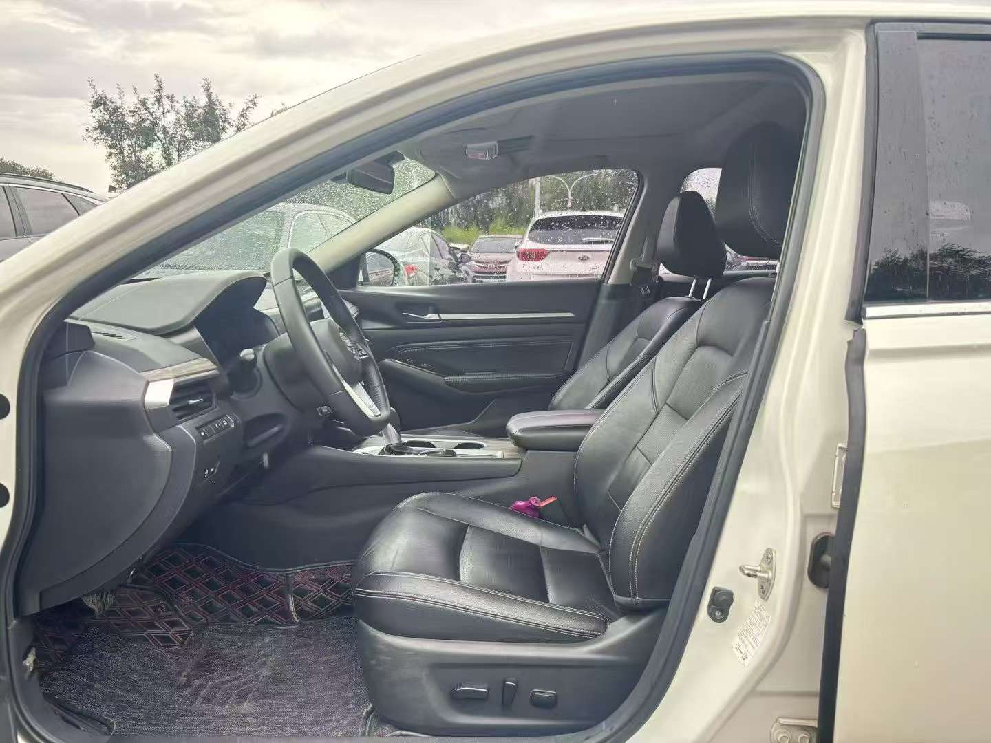 Nissan Teana 2.0L 3