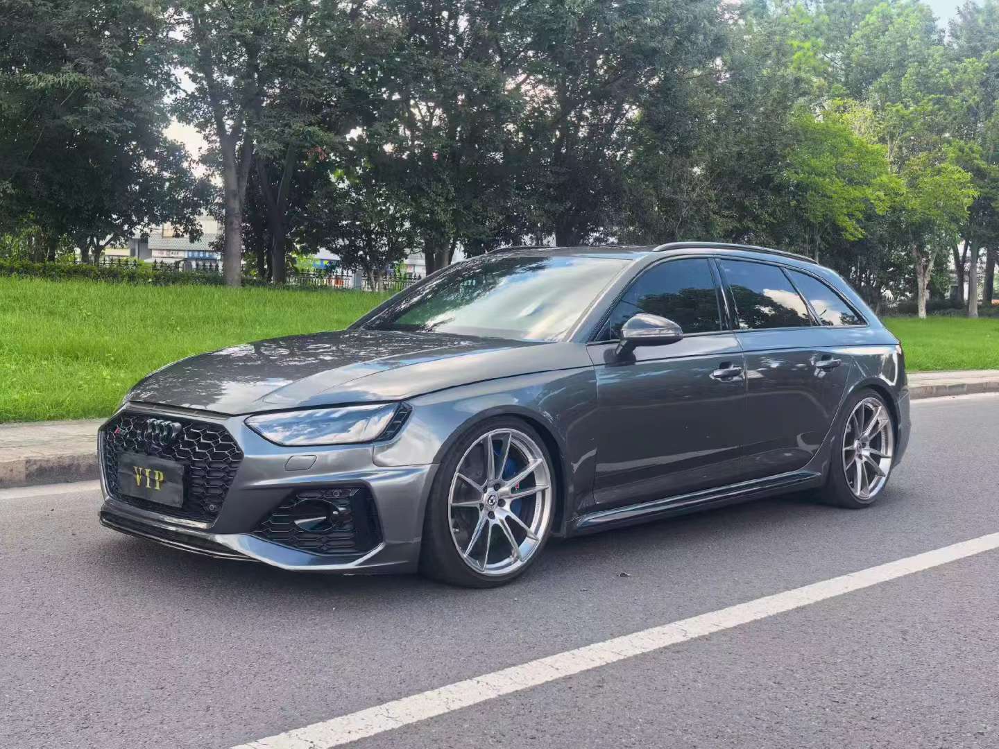 Audi RS4 Avant 2021 2.9T Dark Gold Edition