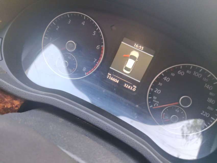 Volkswagen Passat 2.0T Automatic 3
