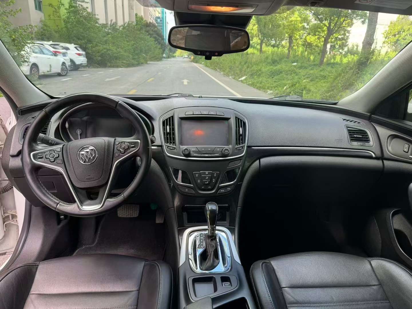 Buick Regal 6