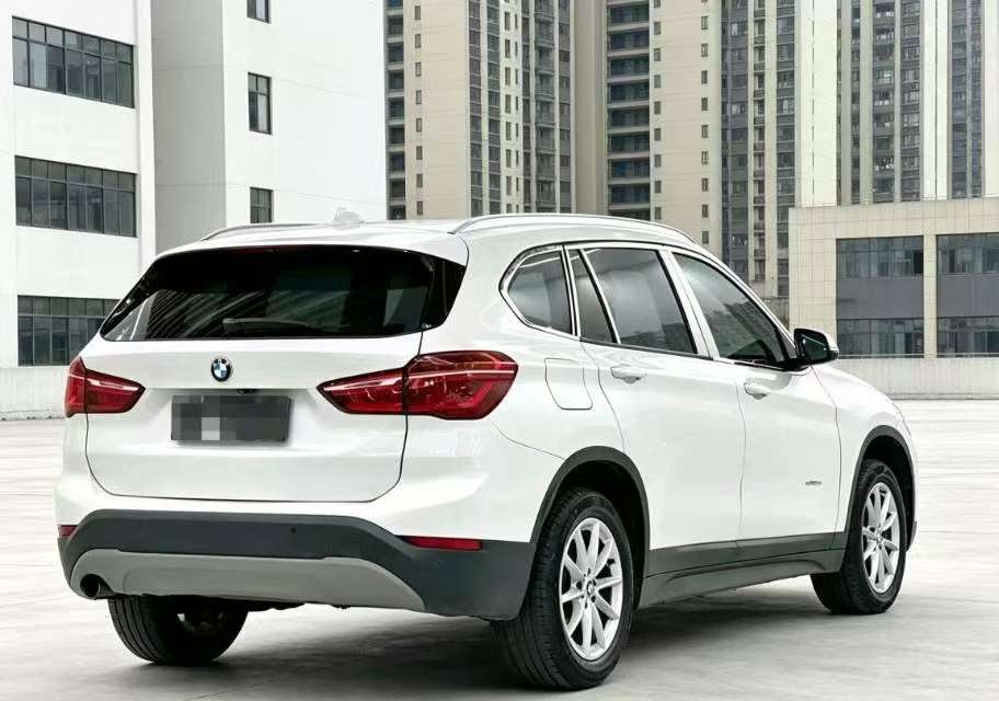 BMW X1 sDrive18Li 1.5T Style 4