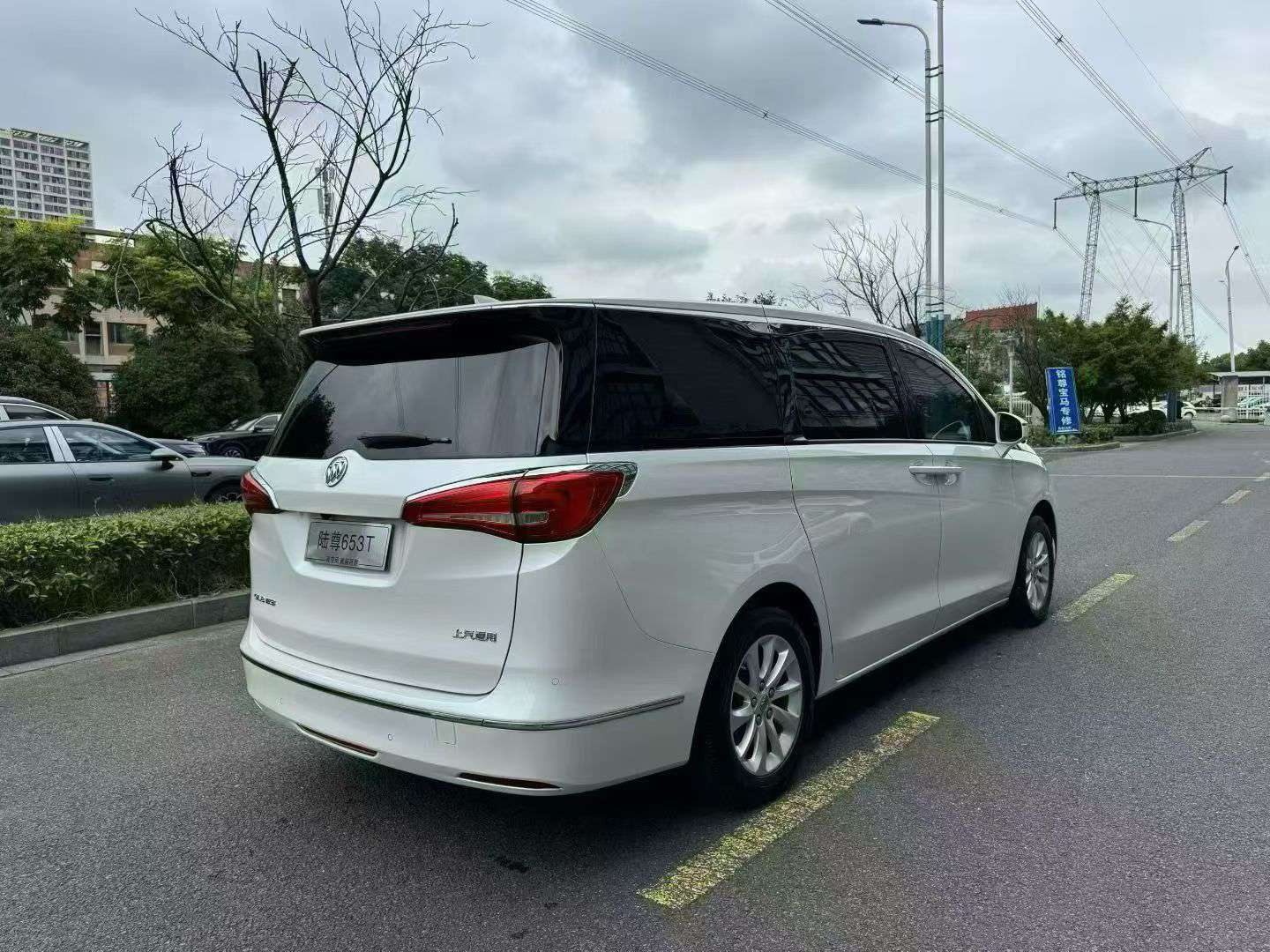 Buick GL8 2020 GL8ES 4