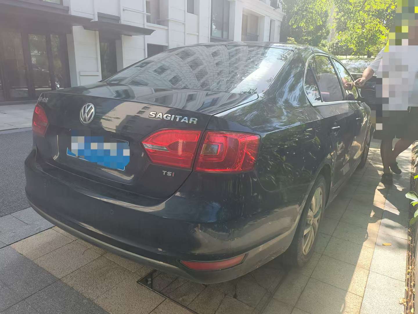 Volkswagen Sagitar 1.4T Luxury 2