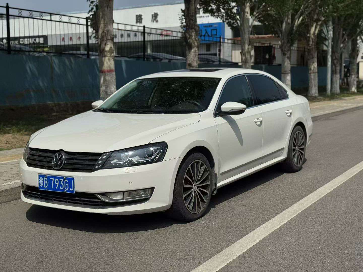 Volkswagen Passat 2013 2.0T 3
