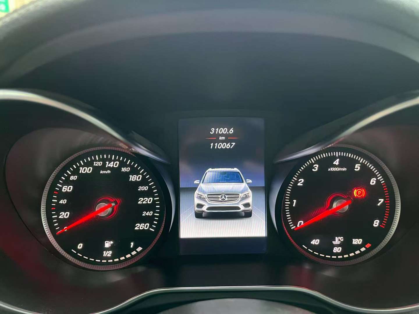 Mercedes-Benz GLC 9