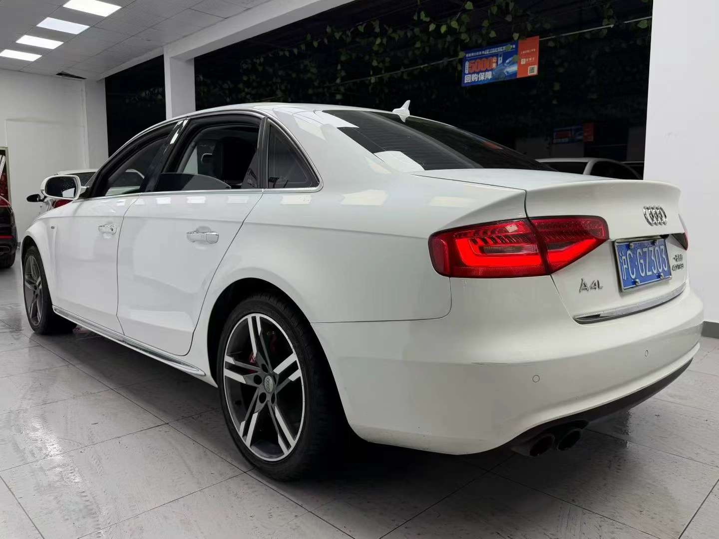 Audi A4L 4