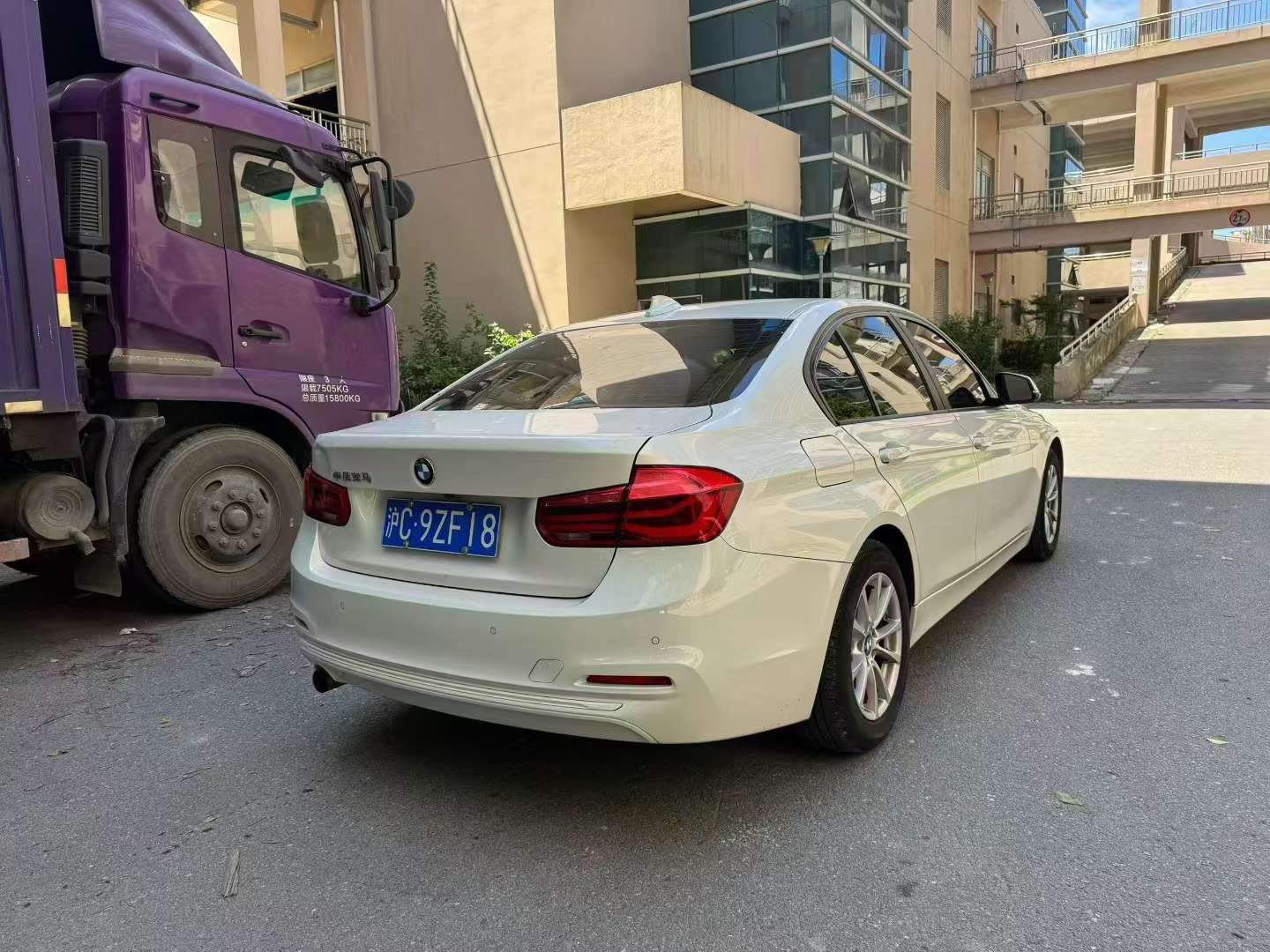 BMW 3 Series 2016 Style Edition 7