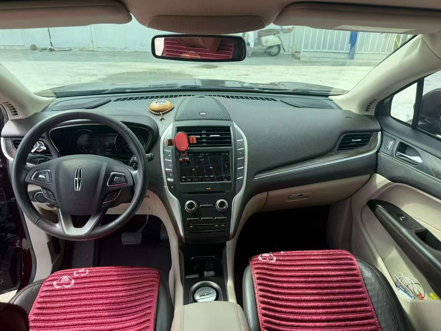 Lincoln MKC 4WD Elegant 8