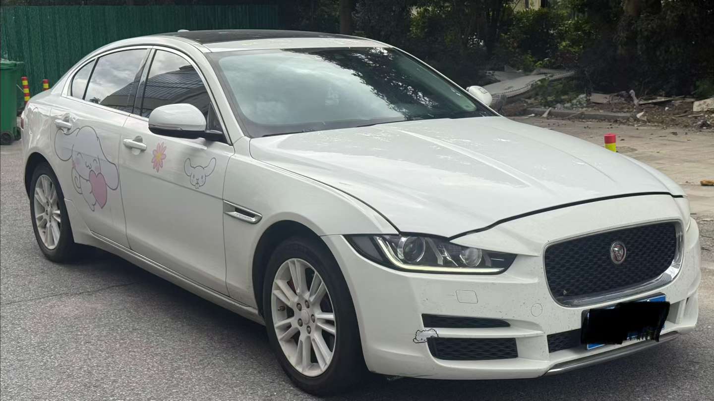 Jaguar XE 3