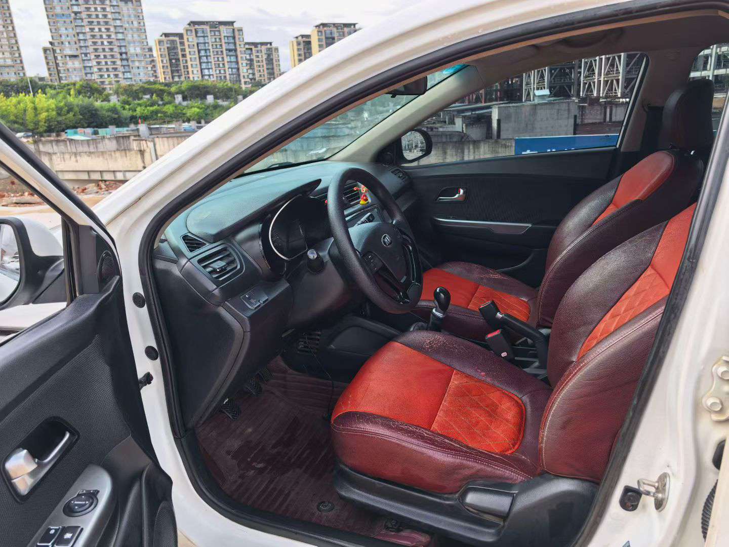 Kia K2 7