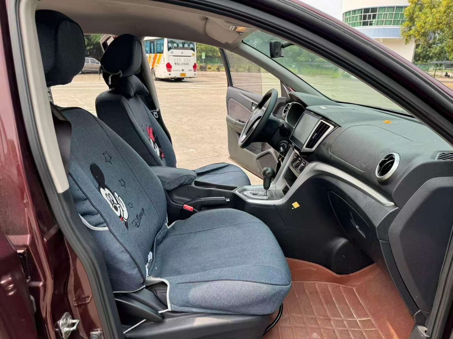 Venucia T70 2.0L Automatic Rui Xing Edition 7