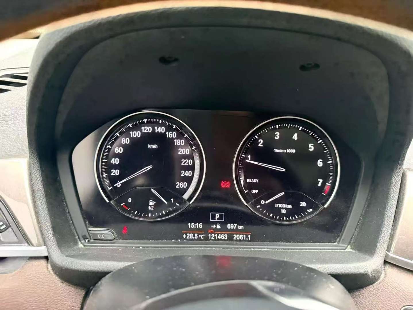 BMW X1 1.5T 18Li Luxury Edition 6