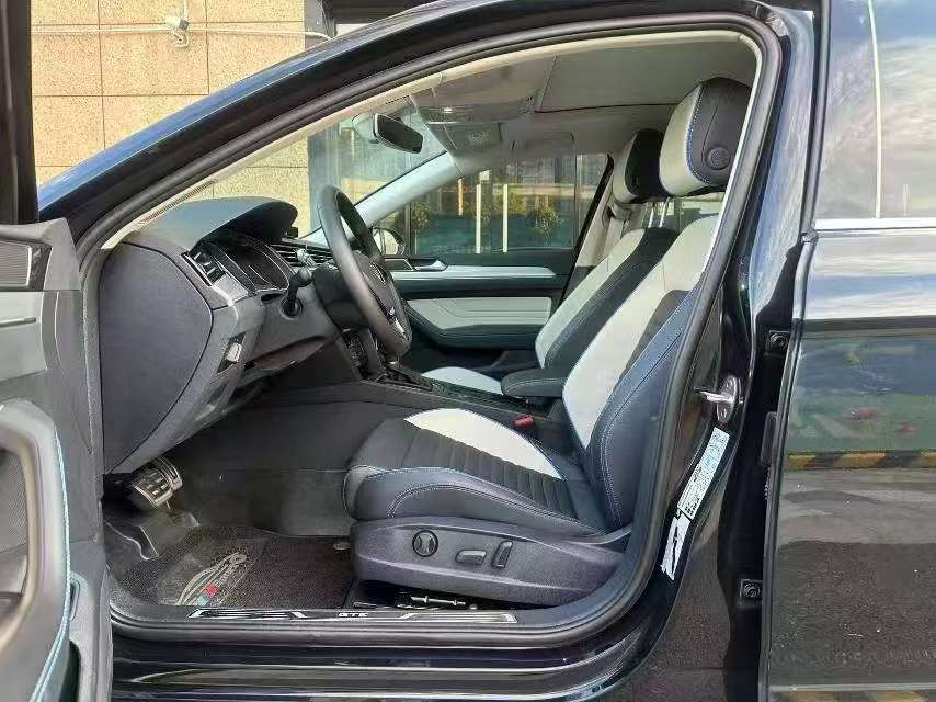 Volkswagen Magotan 2020 GTE 1.4T Luxury Edition 7