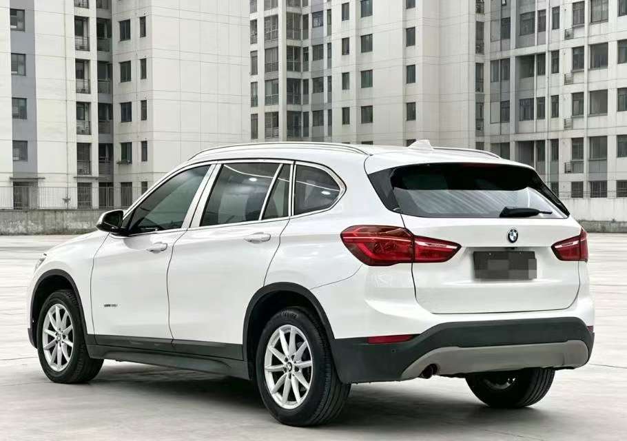 BMW X1 sDrive18Li 1.5T Style 3
