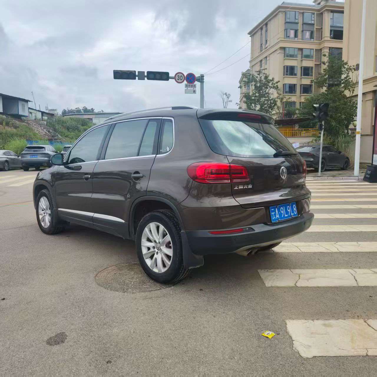 Volkswagen Tiguan 1.8T Automatic Top Luxury Edition 6