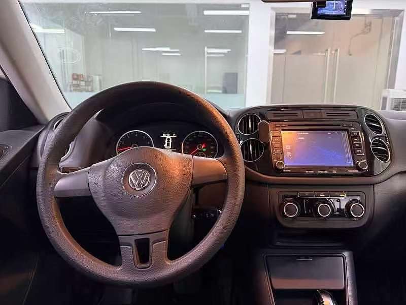 Volkswagen Tiguan 2013 Style Edition 1.8TSI Automatic Manual Front-Wheel Drive 6