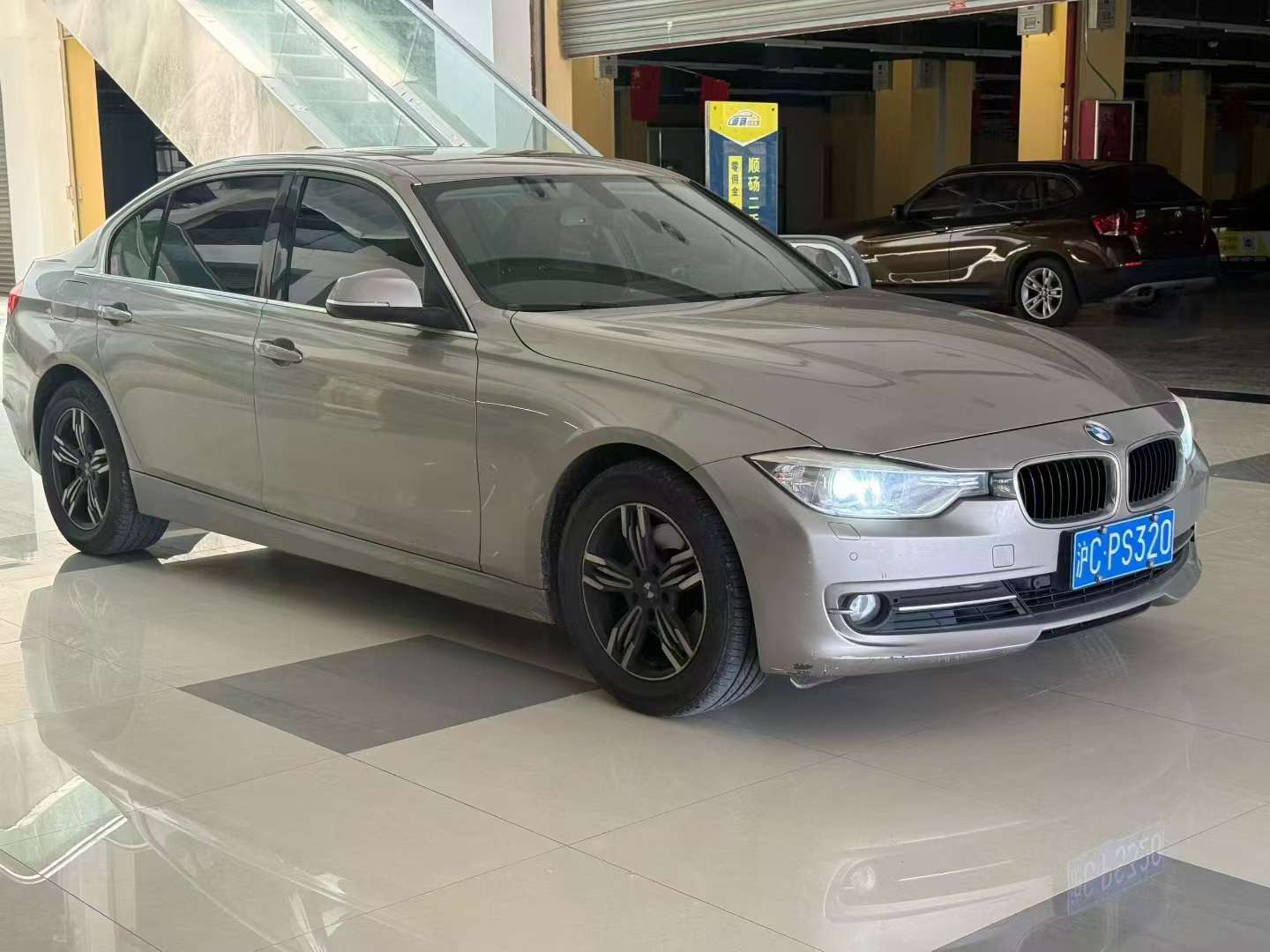 BMW 3 Series 320Li Sport 3