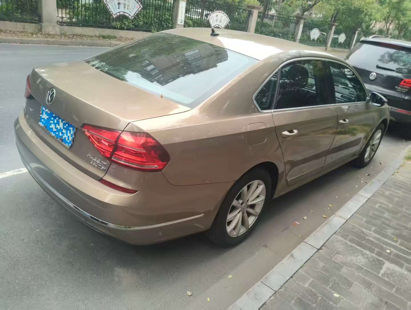 Volkswagen Passat 1.4T Automatic 3