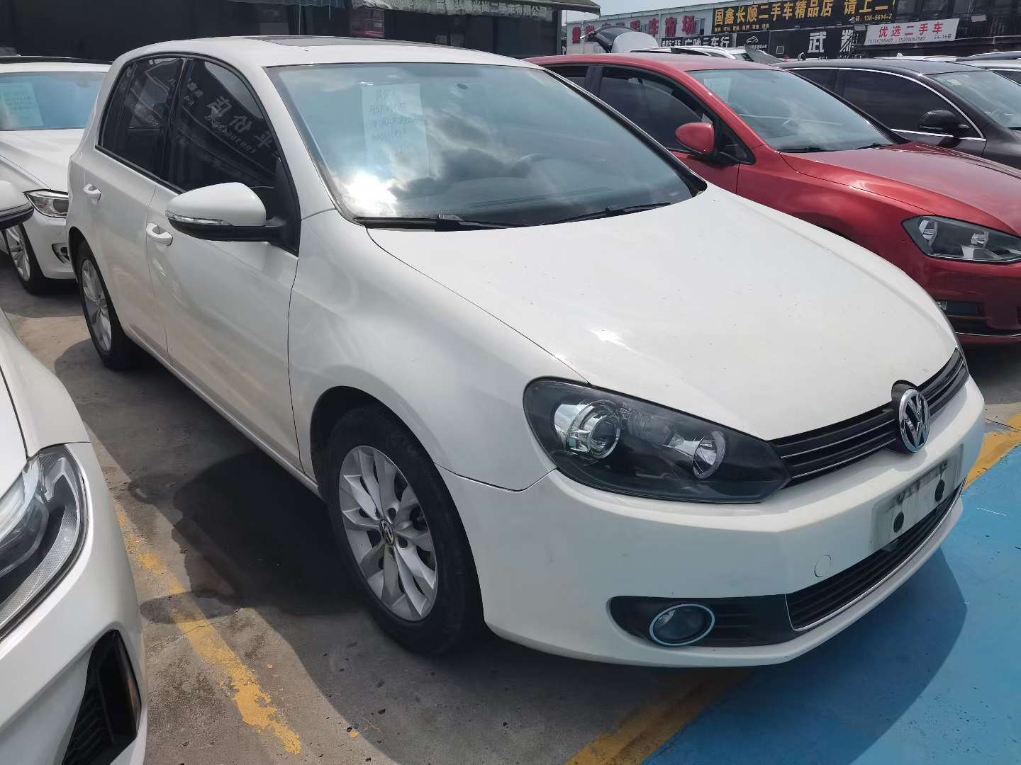 Volkswagen Golf 1.4T Automatic Sunroof 4