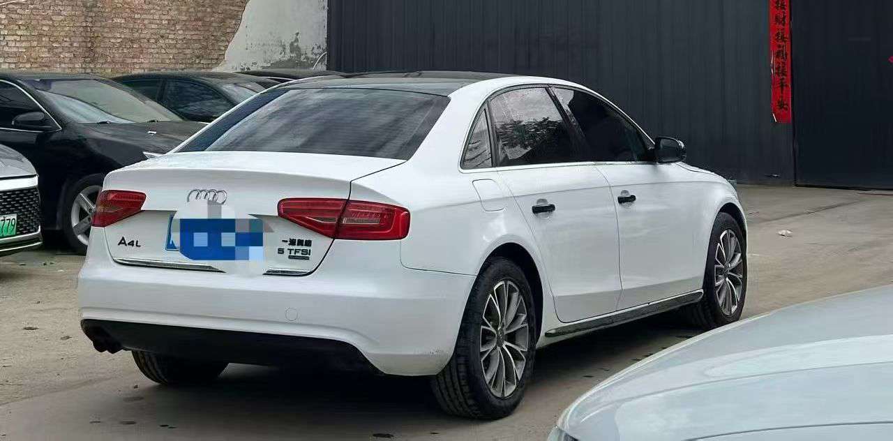 Audi A4 2015 2.0T 4WD 9