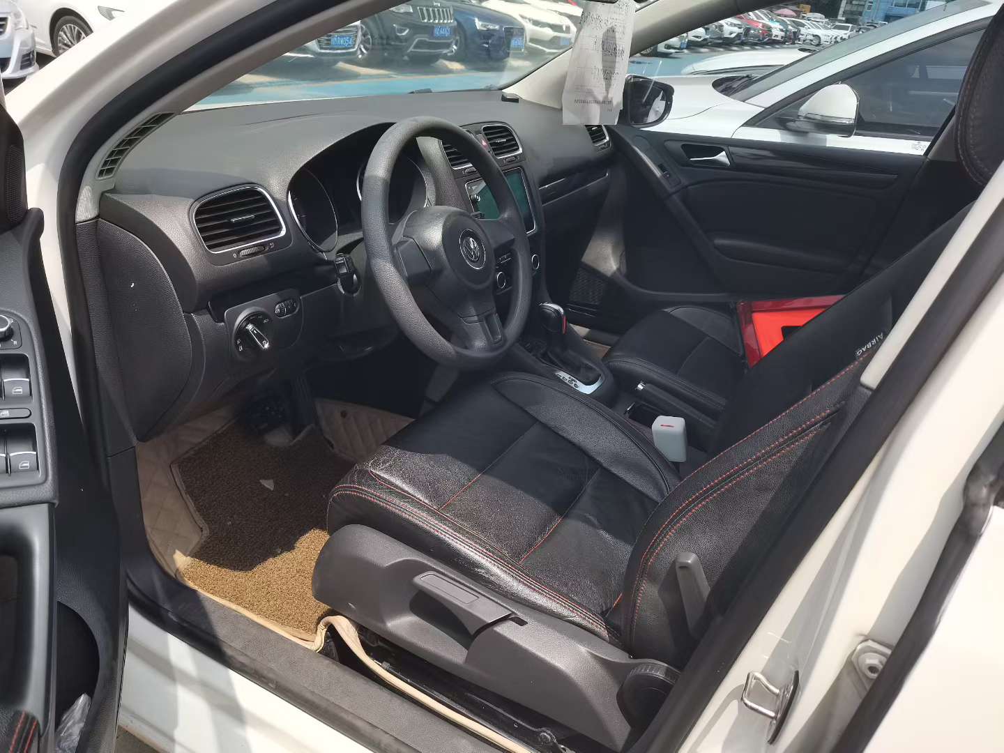 Volkswagen Golf 1.4T Automatic Sunroof 6