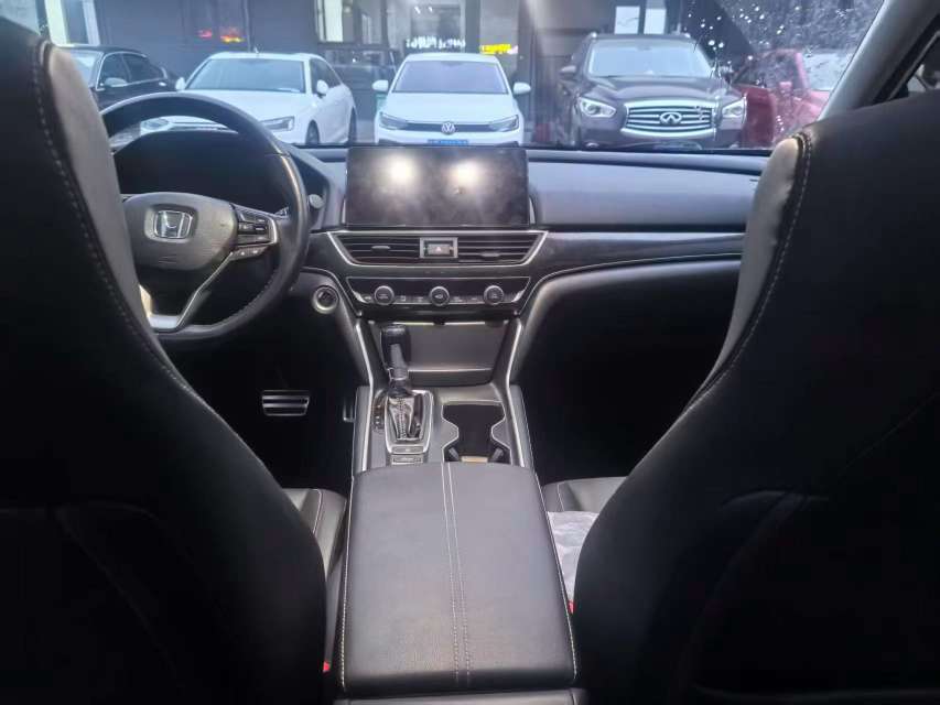 Honda Accord 2022 Phantom Premium 4