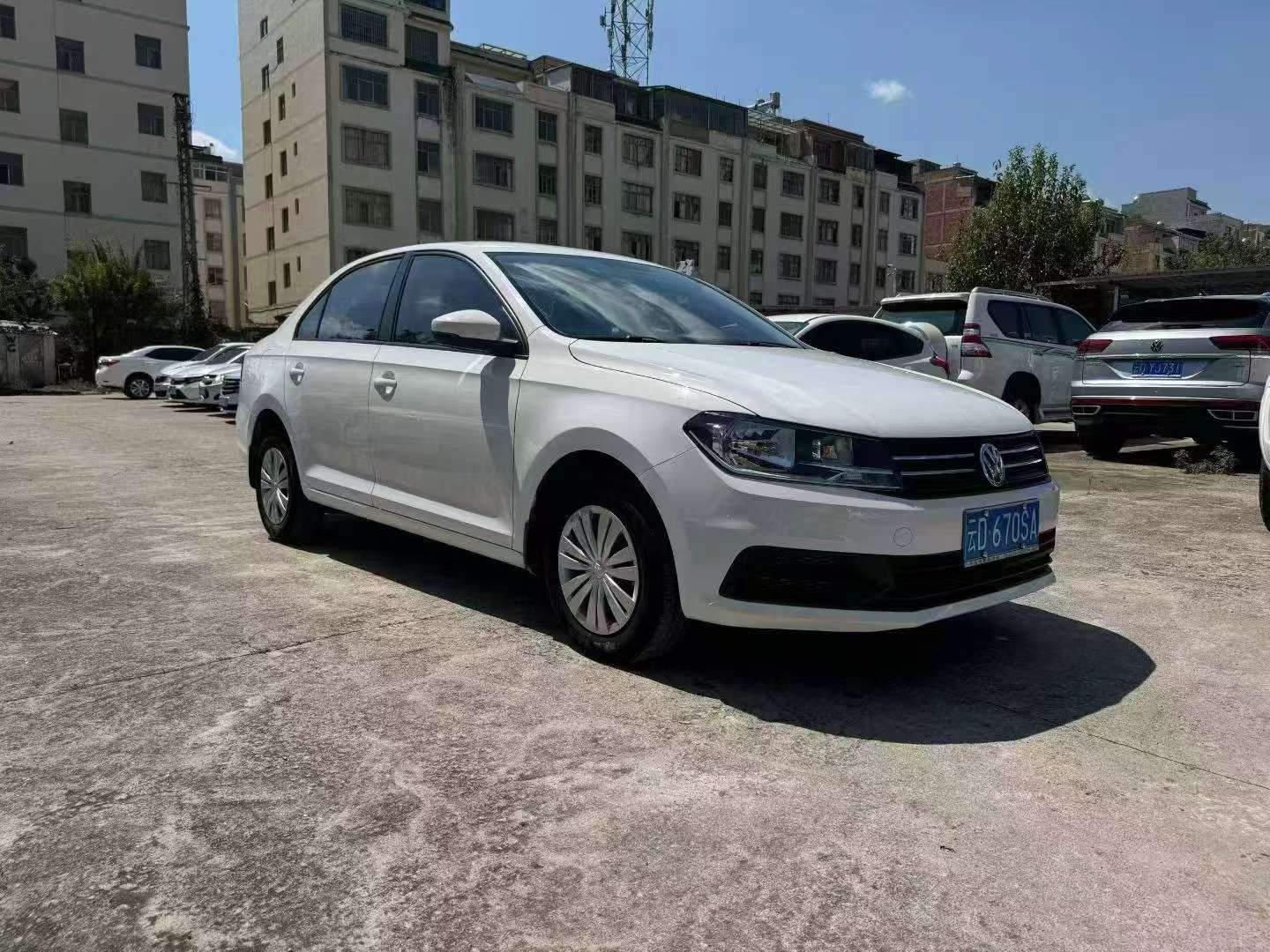 Volkswagen Santana 1.5L Automatic Style Edition 3